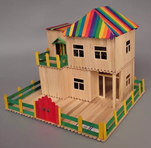 八年级劳技课学生优秀建筑模型成果展